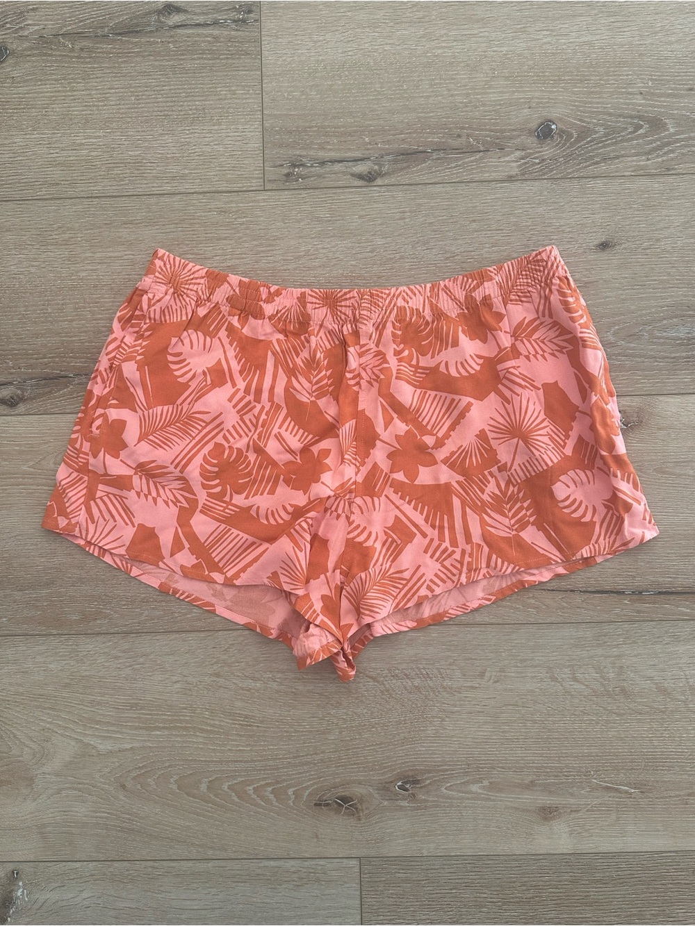 Volcom Tropical Resort Shorts XL | 100% Viscose